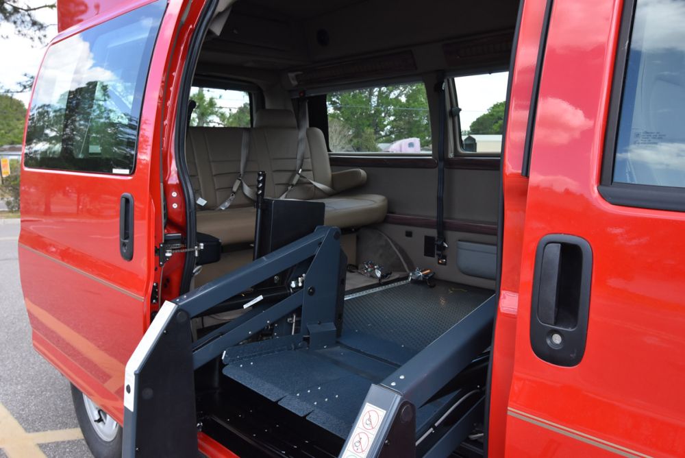 chevrolet express cargo 2017 1GCWGAFG0H1196642 image chevrolet express cargo 2017 1GCWGAFG0H1196642 image